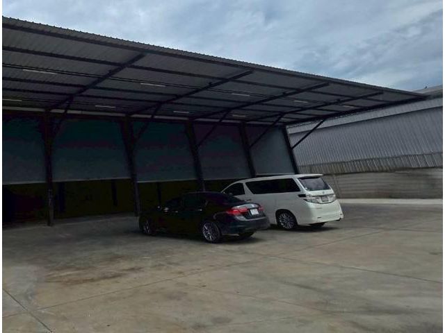550 ตรม. มีห้องพักคนงาน 3 ห้อง 2 ห้องน้ำ  ใกล้ขนส่ง ศาลายา1