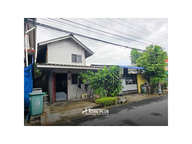 ที่ดินพร้อมบ้านในหมู่บ้านชุมชนอ่อนนุช 40 ไร่ เขตประเวศ เนื้อที่ 24 ตารางวา