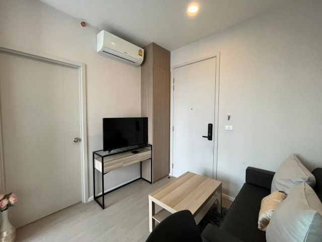 ขายขาดทุน!! คอนโด เดอ ลาพีส จรัญ 81 1 ห้องนอน ติดMRT เฟอร์ฯครบพร้อมอยู่