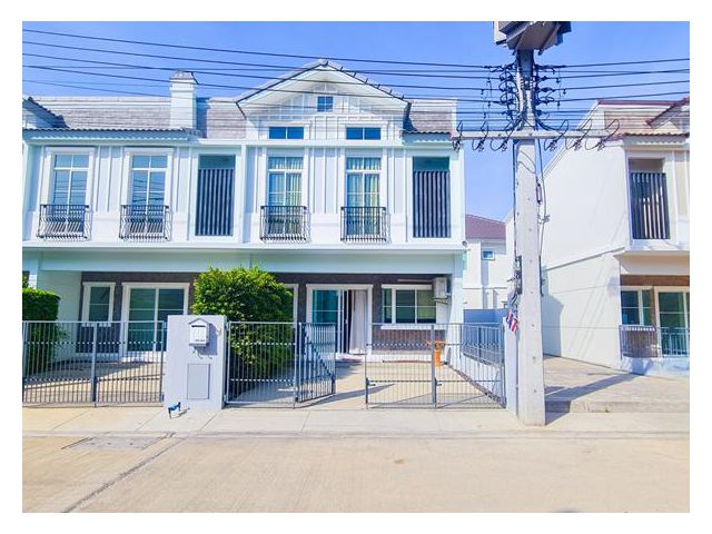 ขายบ้าน วิลลาจจิโอ รังสิต-คลอง 4 (Villaggio Rangsit-Klong4) ทาวน์โฮม 2 ชั้น วิลลาจจิโอ รังสิต-คลอง 4