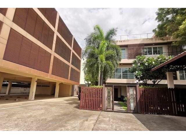 ที่ดินพร้อมบ้านและออฟฟิศ สุขุมวิท101 ปุณณวิถี34  เนื้อที่ 1-1-62