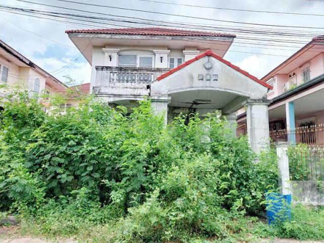 ขาย ที่ดิน 50.6 ตร.วา พร้อมบ้านเดี่ยว 2 ชั้น ม.โกลเด้นเพลซ ฉลองกรุงซ.22 ใกล้สามแยกเจ้าคุณทหาร เขตลาดกระบัง ใกล้สนามบินสุ