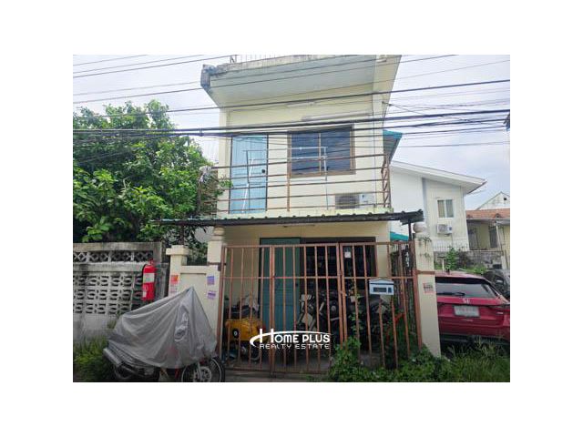 ที่ดินพร้อมสิ่งปลูกสร้างในซอยอุดมสุข26 บางนา