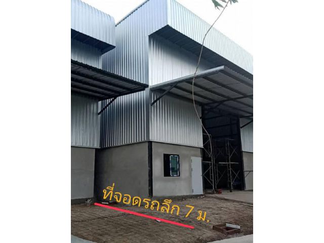 ให้เช่าโรงงานโกดังพร้อมออฟฟิศสร้างใหม่ย่านลาดกระบัง พื้นที่ใช้สอย 300 ตรม. บริเวณลาดกระบัง ใกล้มอเตอร์เวย้ สนามบินสุวรรณ