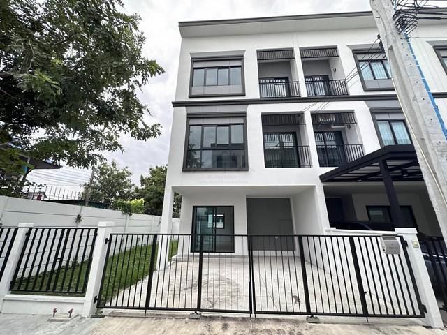 PB5509 ให้เช่าทาว์นโฮม 3ชั้น โครงการ บ้านลุมพินี ทาวน์เพลส สุขุมวิท-ศรีนครินทร์ ซอยสุขุมวิท113