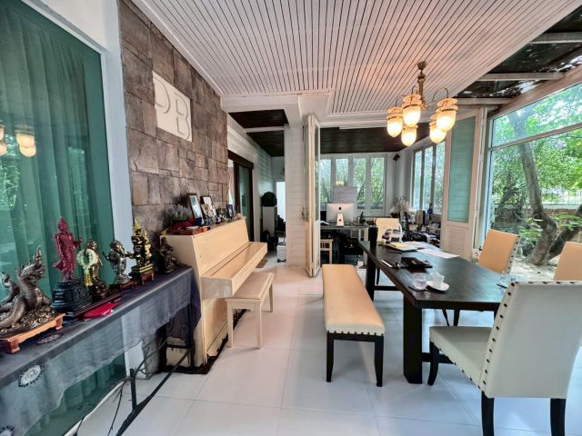 ขายบ้านเดี่ยว 2 ชั้น หมู่บ้านชัยพฤกษ์รามอินทรา บ้านหลังมุมพื้นที่เยอะ (N.1789)