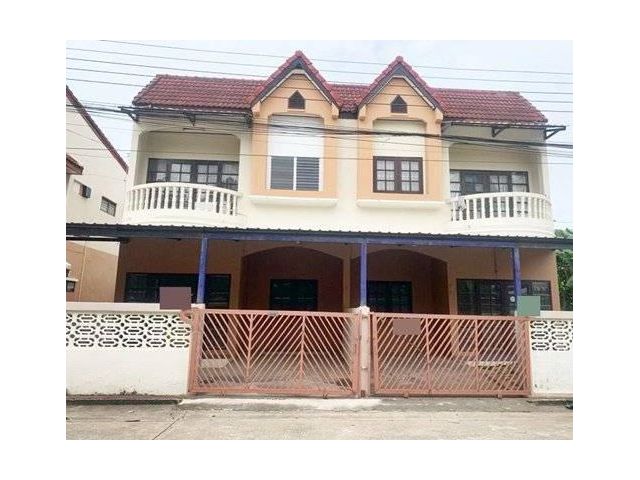 ให้เช่าบ้านแฝด หมู่บ้านเจริญทรัพย์ วิลเลจ ซ.รามอินทรา 101 ใกล้แฟชั่นไอส์แลนด์ เดินทางสะดวก ติดถนนใหญ่ (N.1791)