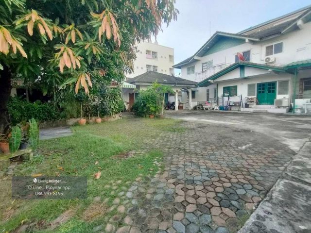 บ้านพร้อมที่ดิน 216 ตร.วา – ซอยร่วมประดิษฐ์ ราชวัตร เขตดุสิต  Rare Estate in Bangkok Old Town –