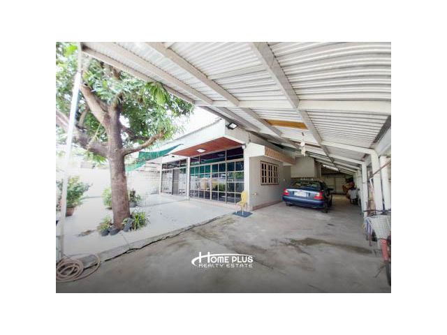 ที่ดินพร้อมบ้านเดี่ยว 2 ชั้น หมู่บ้านเมืองทองนิเวศน์1 ซอยแจ้งวัฒนะ14