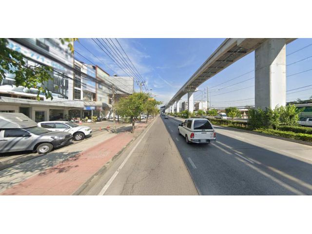 ขายที่ดินเปล่า ทำเลดี ติดถนนศรีนครินทร์ ใกล้รถไฟฟ้า และห้างสรรพสินค้า!