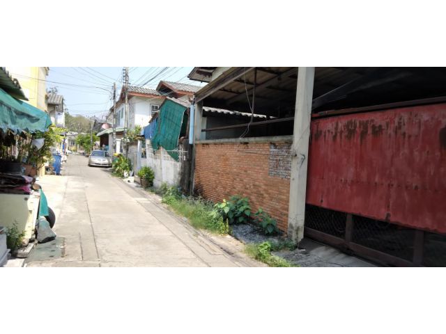Sale Land for House deep soi but near Express way and BTS On Nut Sukhumvit 54