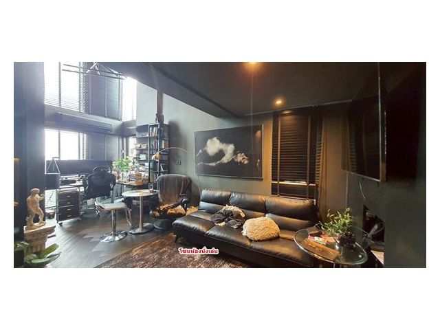 ขายคอนโด มือสอง ห้อง Duplex (ตกแต่งเกือบล้าน) (Blak mens style decoration) ขายขาดทุน ฟรีโอน ห้องมุม คอนโด ละติจูด ใกล้ม.