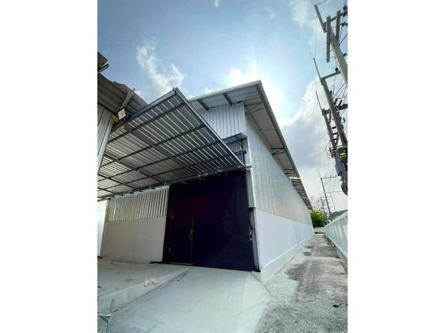 ให้เช่าโกดังบ้านบึงชลบุรีพื้นที่   500  ตรม.