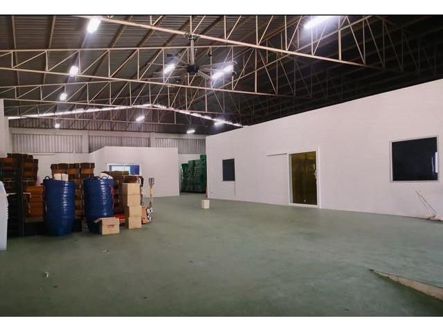 ให้เช่าโกดัง​ คลังสินค้าพร้อมออฟฟิศสำนักงาน ย่านบางพลี ขนาด 800 ตร.เมตร บางนา​-ตราด​ กม.16​ ขาออก