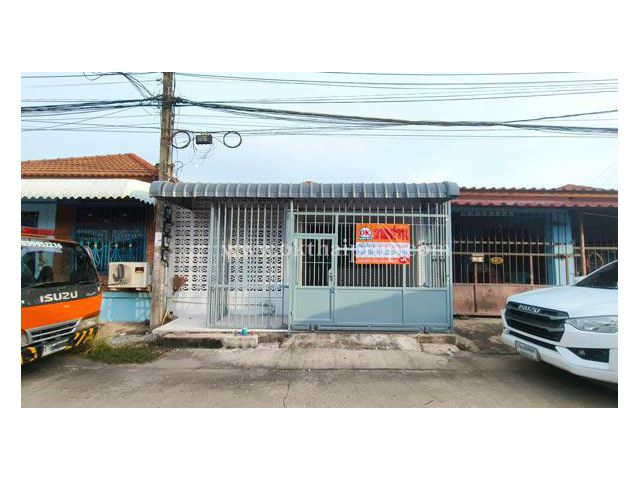 ทาวน์เฮ้าส์ หมู่บ้านพฤกษา 3 ถนนวัดลาดปลาดุก บางบัวทอง นนทบุรี