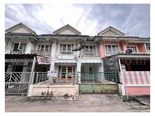 ทาวน์เฮ้าส์ 2 ชั้น  พฤกษา 13 คลองหลวง 3 ธัญบุรี ราคาถูก