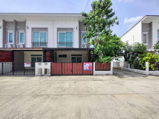 ทาวน์โฮม 2 ชั้น กัสโต้ ดอนเมือง-สรงประภา หลังมุม ต่อเติมครบ บ้านสวยพร้อมอยู่ กู้ได้ 100%