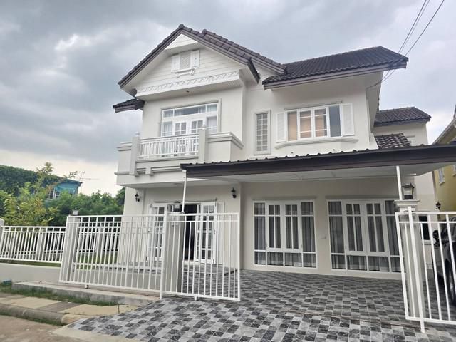ขายบ้านเดี่ยว รีโนเวทใหม่ หลังมุม Parkway Chalet รามคำแหง 190/1