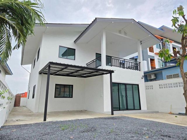 ขายบ้านเดี่ยว รีโนเวทใหม่ ขนาด 100 ตรว ใกล้เซ็นทรัลเวสเกต และBTSคลองบ้านไผ่ บางใหญ่ นนทบุรี.