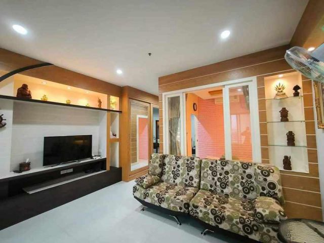 C763 ขายวิวทะเล 8 คอนโดมิเนียม มารีน่า View talay 8 condo หาดจอมเทียนพัทยา