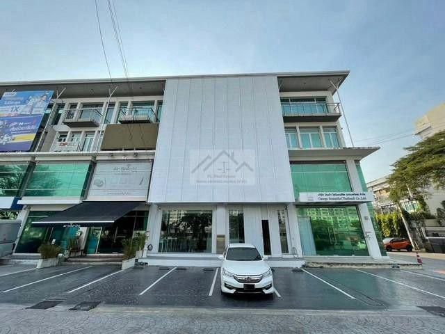 ให้เช่า ขาย อาคารสำนักงาน 4 ชั้น 2 คูหา โครงการ H cape1 เอชเคป 1 สุขาภิบาล 2  ประเวศ ตกแต่งสวย ใกล้สนามบินสุวรรณภูมิ