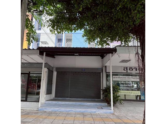 ให้เช่าอาคารพาณิชย์ 3.5 ชั้น พัฒนาการ 57/1 ติดถนนใหญ่ ใกล้ตลาดพัฒนาการ (N.1798)