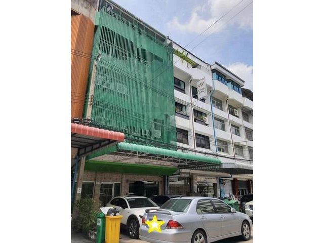 เช่า อาคารพาณิชย์ ขนาดใหญ่ ซอยรัชดาภิเษก22 ใกล้ MRTรัชดาภิเษก เดินทางสะดวก