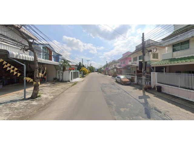 ขายบ้านในซอยประชาอุทิศ 4 ทะลุออกถนนสรงประภาได้ ใกล้สนามบินดอนเมือง !