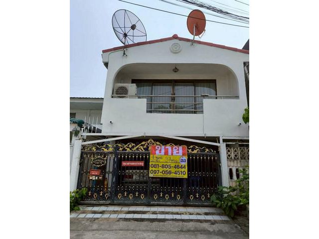 ขายทาวน์เฮ้าส์ 2 ชั้น 37 ตร.วา หมู่บ้านเมืองทองธานี ซอย1 หน้าทะเล