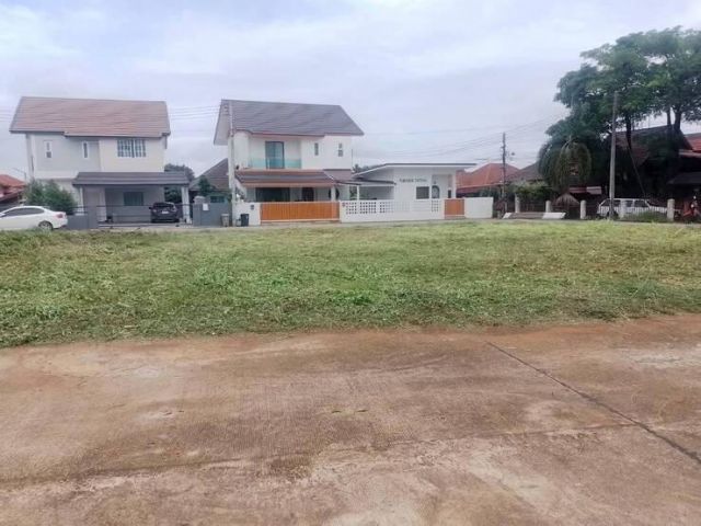 ด่วน !!! ขายที่ดิน 142 ตร.ว. บ้านดู่ จ.เชียงราย สอบถามข้อมูลเพิ่มเติม ได้ที่ 0917987997 , 0629394165