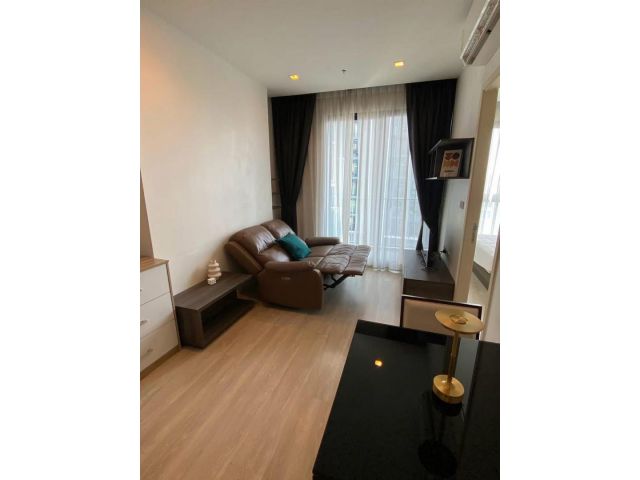 ให้เช่า Quinn condo รัชดา 17ติด mrt สุทธิสาร 200 เมตร Fully Furni