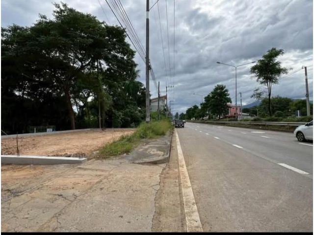 ขายที่ดินตำบลแม่เหียะติดถนนหลักติดวงแหวนรอบ 2 พร้อมโอน