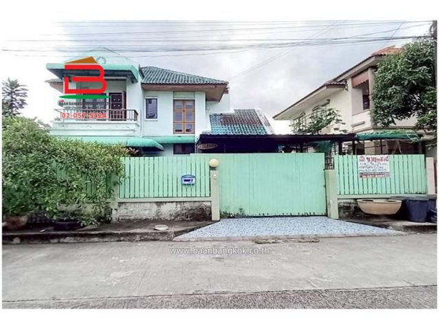 บ้านเดี่ยว หมู่บ้าน พนาสนธิ์การ์เด้นโฮม 2 เนื้อที่ 59 ตรว. ซอยเลียบวารี 79 ถนนสุวินทวงศ์-หนองจอก แขวงโคกแฝด เขตหนองจอก