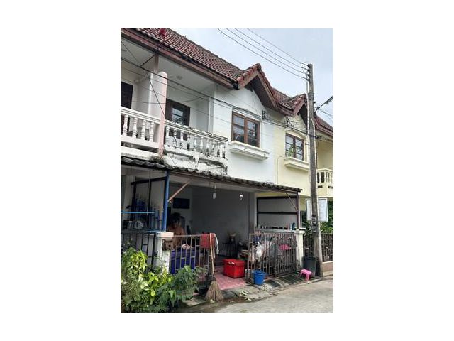 สำหรับนักลงทุน ทาวน์โฮม 2 ชั้น ขายพร้อมผู้เช่า ซอยดิษพล 1