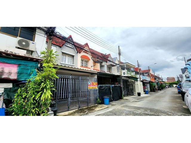 หมู่บ้านรุ่งทรัพย์สามัคคี ถ.สามัคคี ซ.34 นนทบุรี