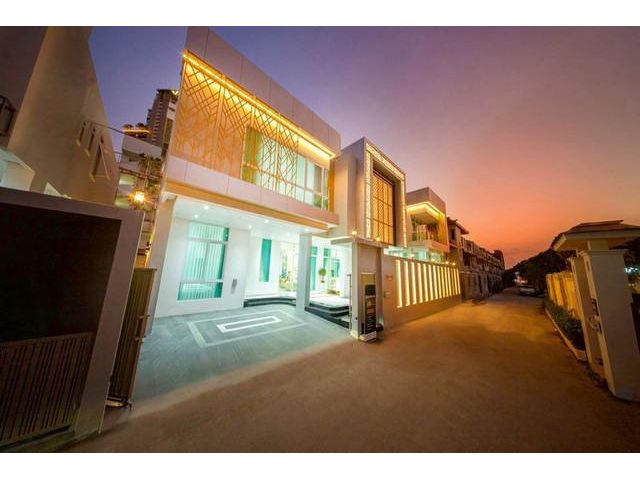 บ้านเดี่ยว 2 ชั้นดีไซน์สุดหรู ติดชายหาดจอมเทียน ตอบโจทย์ทุกไลฟ์