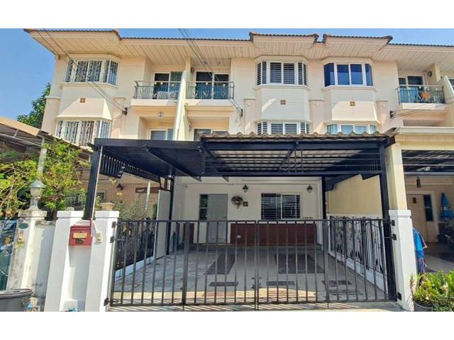 สารสาสน์วิเทศสุวรรณภูมิ200ม.ทาวน์เฮาส์ 3ชั้น 24ตร.วา