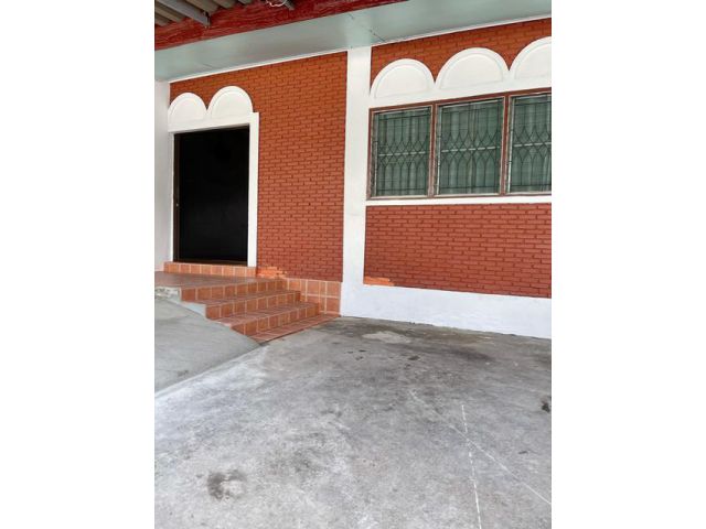 บ้านเ1ชั้น  50ตร.ว รัชดา18-20 MRTสุทธิสาร 1.6กม. MRTโชคชัย4 800ม.