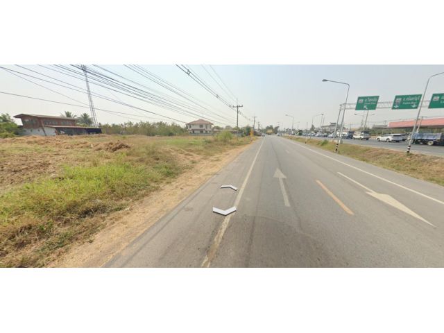 ที่ดินติดถนน 304 ตำบลนกออก อำเภอปักธงชัย นครราชสีมา 1-2-0 ไร่ ถมสูง