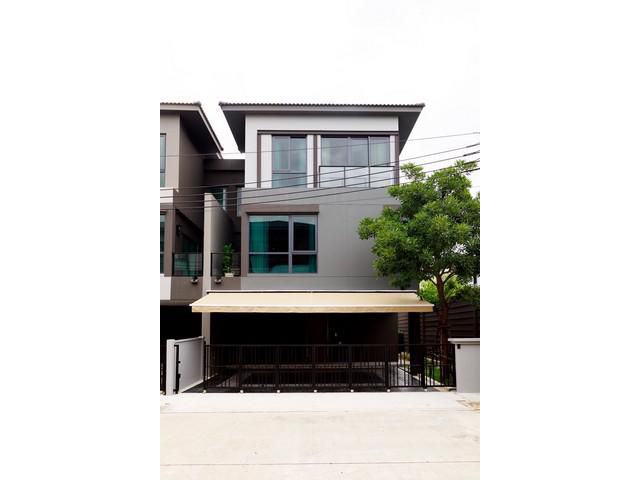 ให้เช่าบ้านแฝด 3 ชั้น โครงการบ้านกลางเมือง ดิ อิดิชั่น บางนาวิวทะ