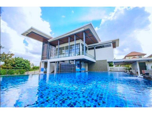 เวสต์วิลล์ 10 5นอน ให้เช่าคฤหาสน์ 2 ชั้น 68ตร.วา.ตรงข้าม เซ็นทรัล