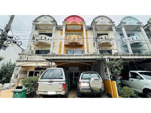 อาคารพาณิชย์ 3 ชั้น วิโรจน์วิลล์ บางบัวทอง นนทบุรี ราคาถูกที่สุด