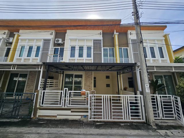 โอกาสทองที่คุณไม่ควรพลาด! ทาวน์โฮม “อเมทิสต์”