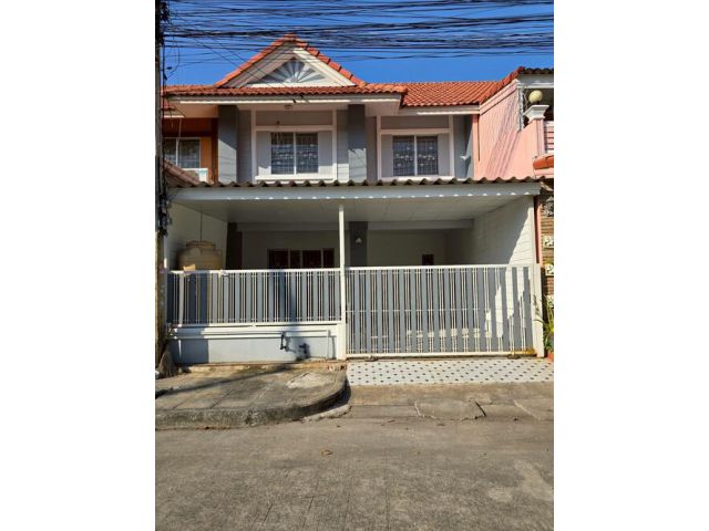 ทาวน์เฮ้าส์ หมู่บ้านพฤกษาC (เมน)   ต.คลองสาม อ.คลองหลวง จ.ปทุมธานี ]