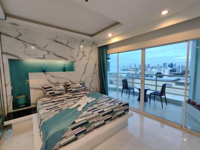 For rent condo View talay 6 near central pattaya beach (S03-2089)