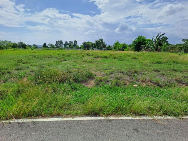 ขายที่ นส.3 ก 2 ไร่ สวย ๆ ติดถนนดำ เงียบสงบ อยู่ในชุมชน ลาดทอง