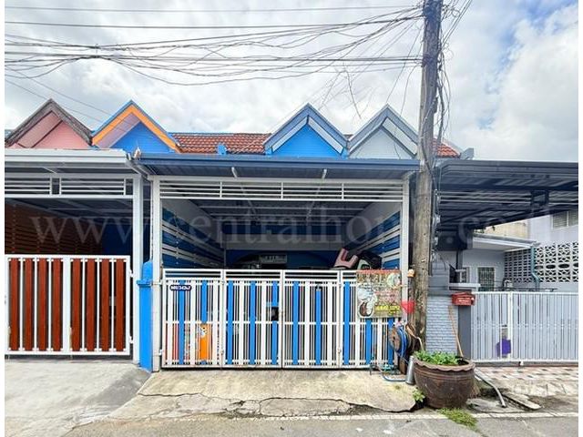 ทาวน์เฮ้าส์ พูนผล นิเวศน์ พหลโยธิน ลำลูกกา - คลอง 1 ถนนพหลโยธิน