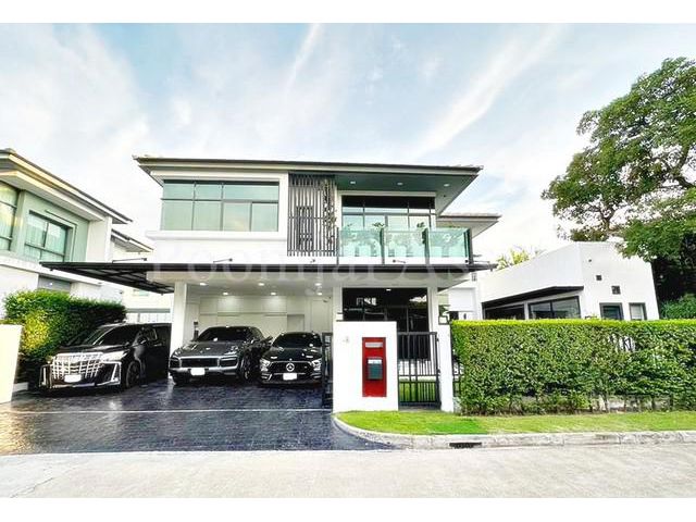 บ้านเดี่ยวเศรษฐสิริ (ศรีนครินทร์–พระราม9)  หลังมุม ติดสวน