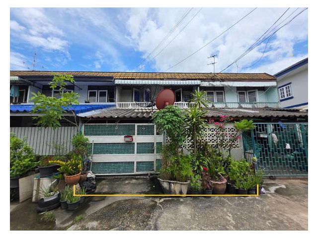 ขาย ทาวน์เฮ้าส์ 2 ชั้น 21 ตร.ว. ม.นครหลวงนิเวศน์ ซอยลาดปลาเค้า 4