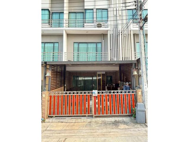 บ้านเดี่ยว 3 ชั้น เจแกรนด์ สาทร-กัลปพฤกษ์ พื้นที่ 18.5 ตร.ว